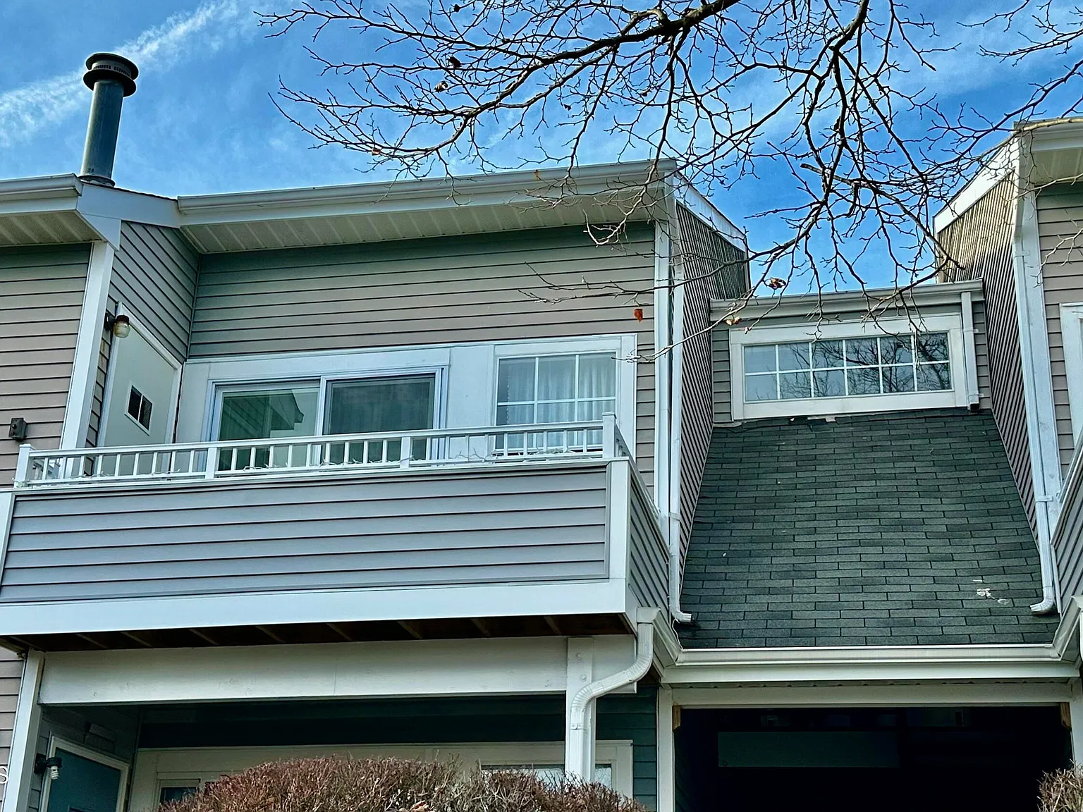 2 bed, 964 sqft, $2,700 — Photo 2