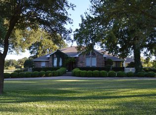 512 Seneca Dr, Waxahachie, TX 75165