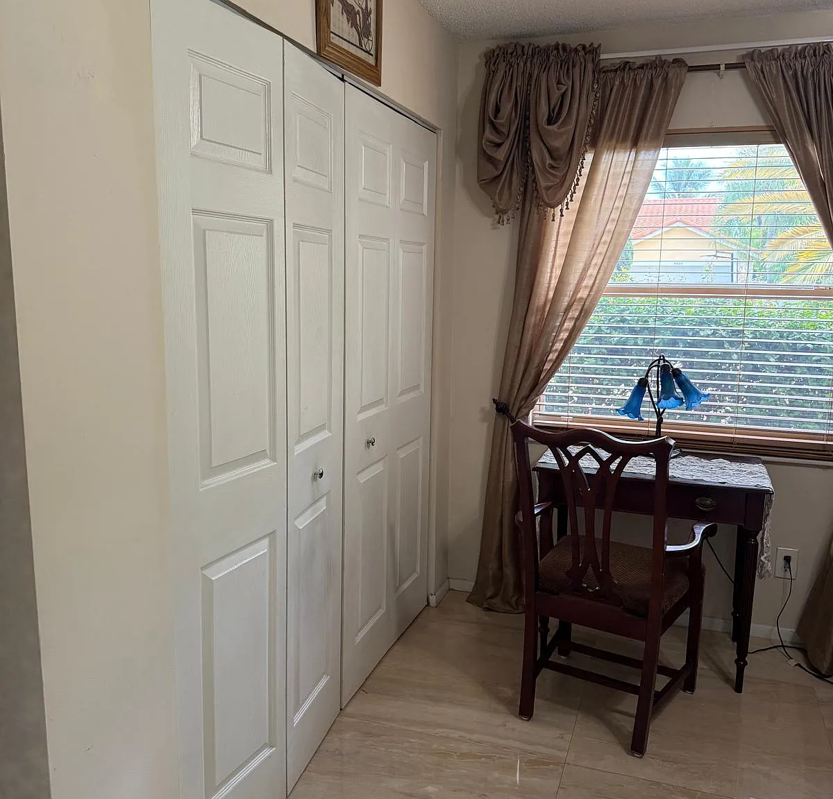 3 bed, 2672 sqft, $1,000 — Photo 3