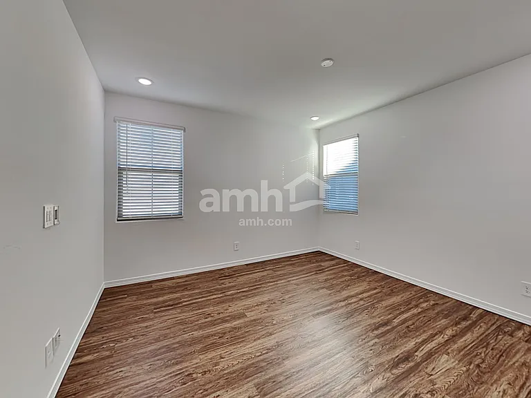 815 S 150th Dr — Photo 19