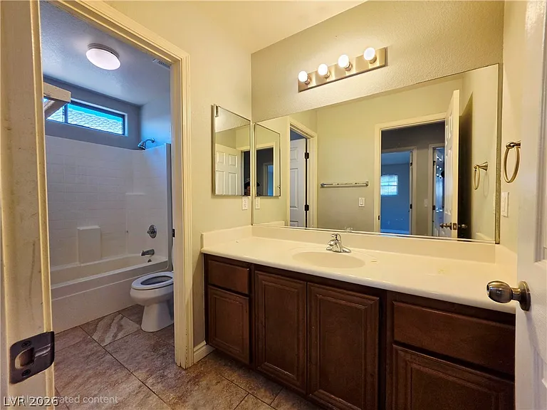 3549 Bella Sovana Ct — Photo 33