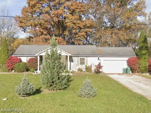 9468 Tobine St, Romulus, MI 48174