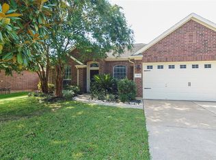 18011 Willow Cliff Ln, Cypress, TX 77433