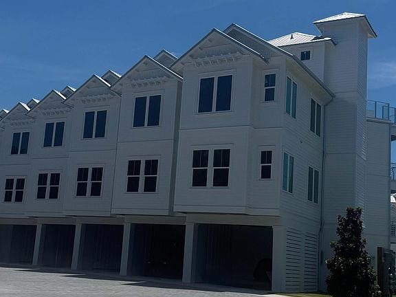 2nd image of 30 Camp Creek Rd N APT 2