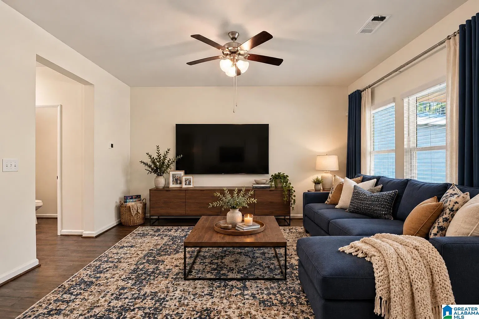 3 bed, 2.5 bath, 1749 sqft, $2,095 — Photo 4