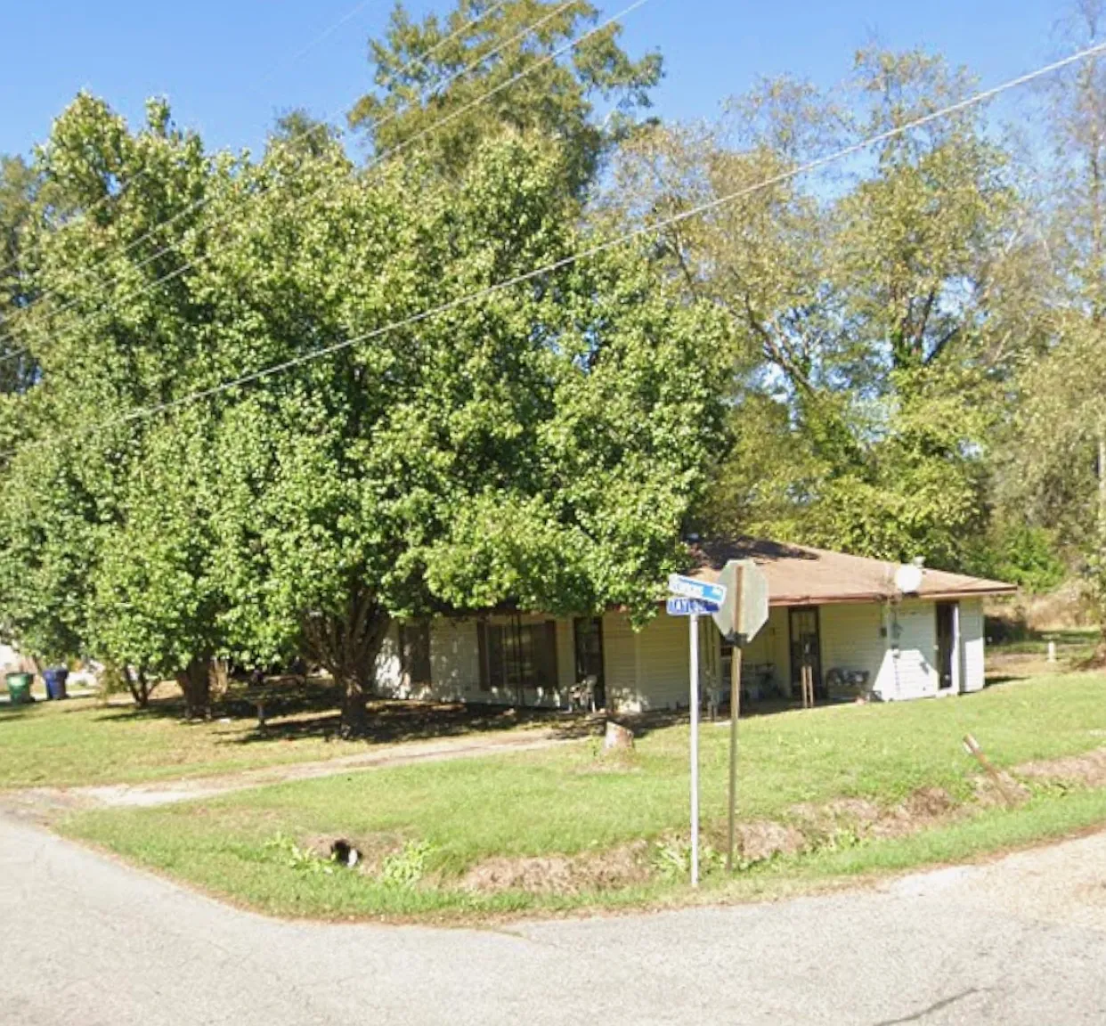 3 bed, 1108 sqft, $1,450 — Photo 1