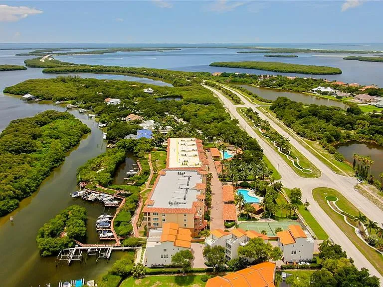 1575 Pinellas Bayway Way S #1575 — Photo 18