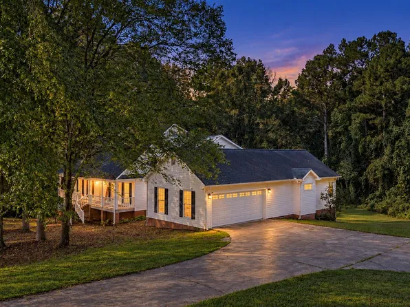 185 Bartlett Cir, Bowdon, GA 30108