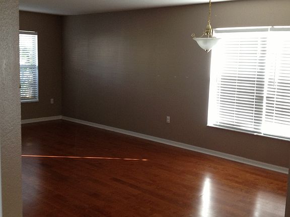 Dining and family rm