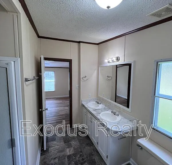 983 Heritage Way #1 — Photo 9
