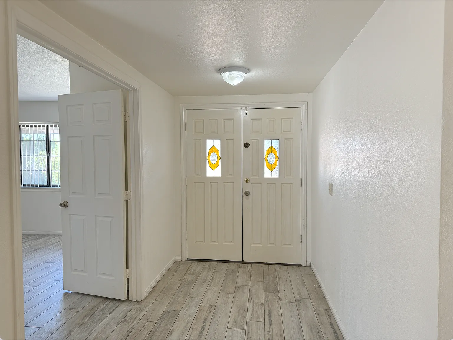 14957 Mandan Rd — Photo 3