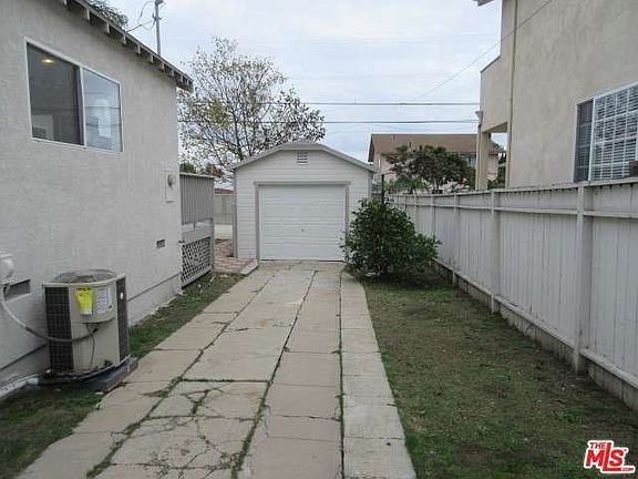 4th image of 5428 Hillcrest Dr