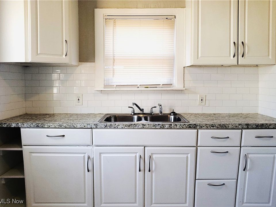2nd image of 6811 Snow Rd