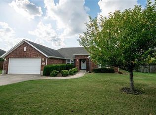 411 Division St, Centerton, AR 72719