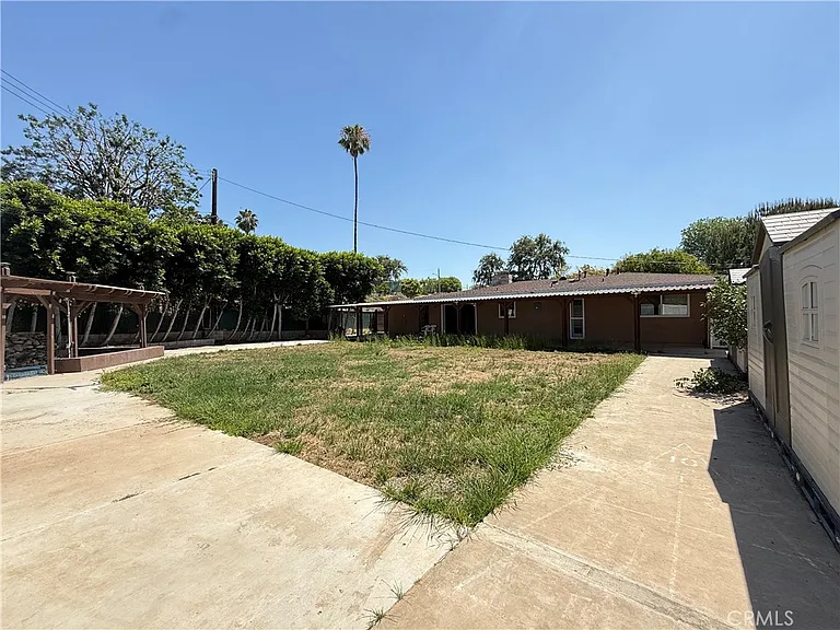 1131 Urell Dr — Photo 35
