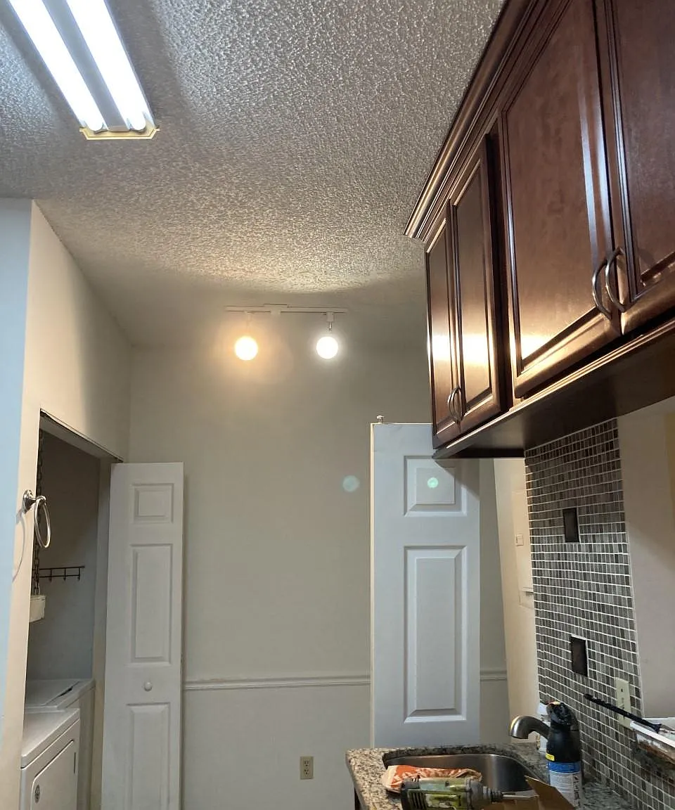 1 bed, 715 sqft, $1,800 — Photo 2