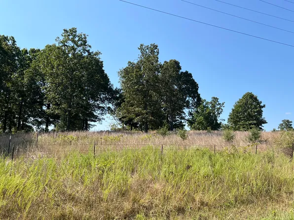 000 State Route F, Koshkonong, MO 65692