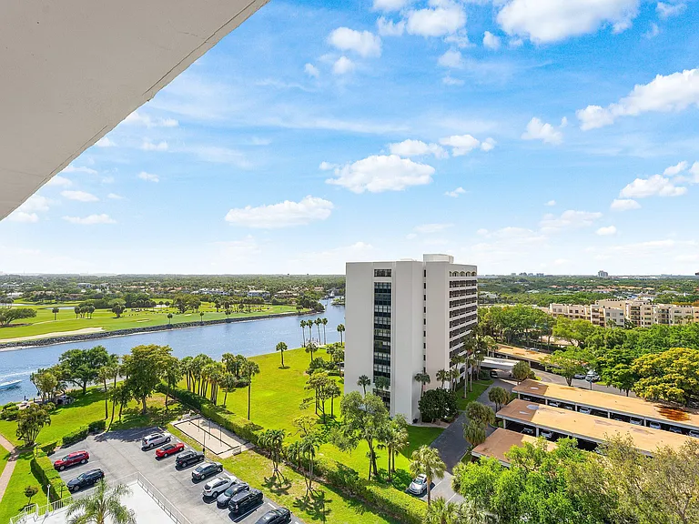 336 Golfview Rd #Penthouse 12 — Photo 28