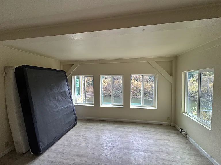 14615 River Rd #B — Photo 10