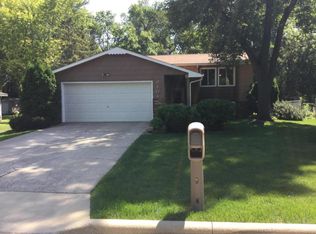 2104 Grand Ave, Albert Lea, MN 56007