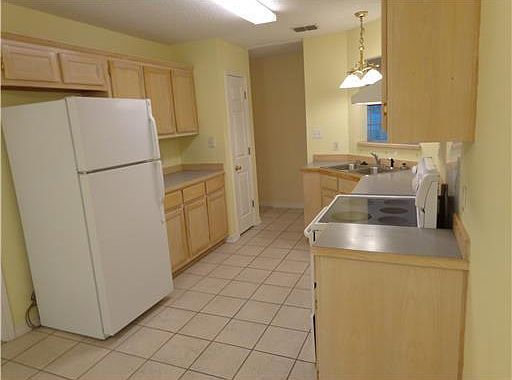 5th image of 2801 Palmer Dr