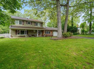 22 Reynolds Rd, Shoreham, NY 11786