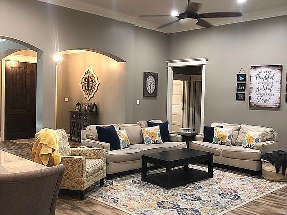 5th image of 230 Colonial Estates Dr