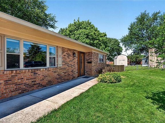 4th image of 4006 Loop Dr