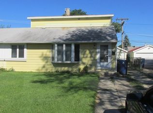 8868 S Corcoran Rd, Hometown, IL 60456