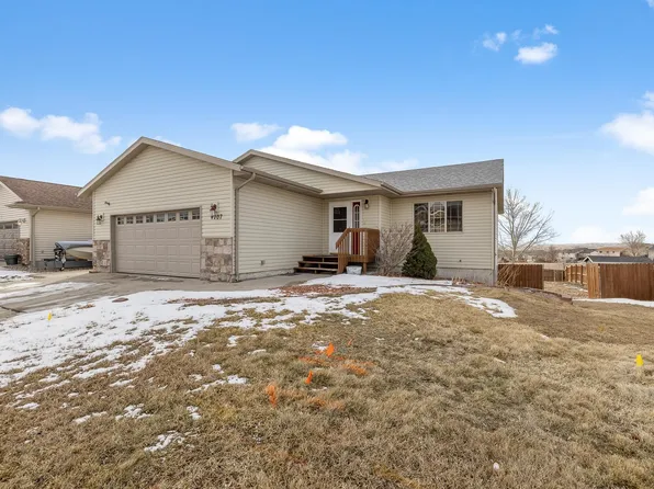 4707 Patricia St, Rapid City, SD 57703