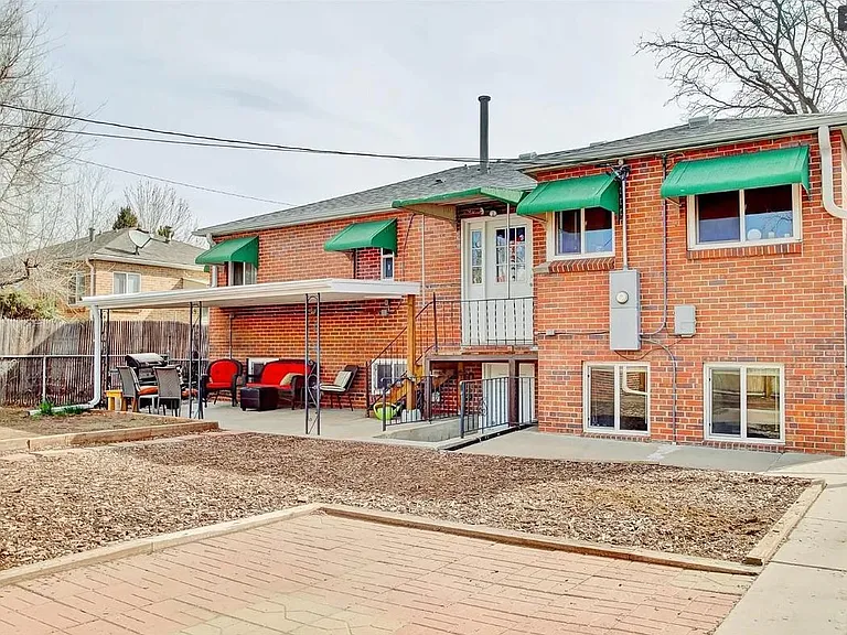 2045 Benton St — Photo 8