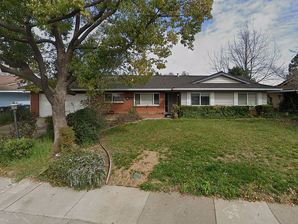 1st image of 8945 Plaza Park Dr