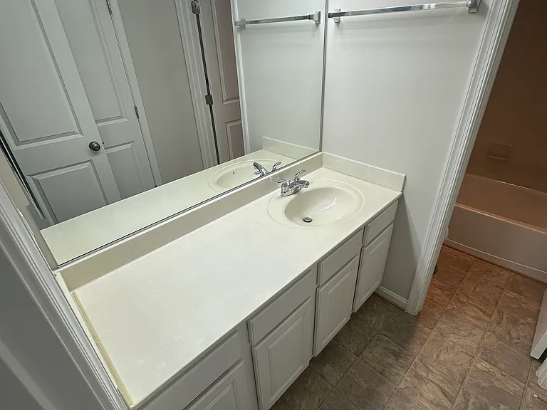13200 Saint James Sanctuary Dr — Photo 37