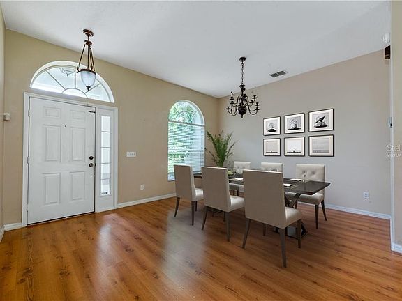 2nd image of 1713 Tealbriar Ave