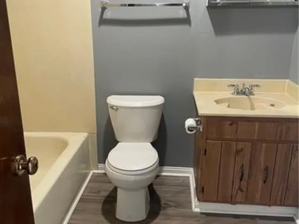 2609 Transcontinental Dr #J, Metairie, LA 70001