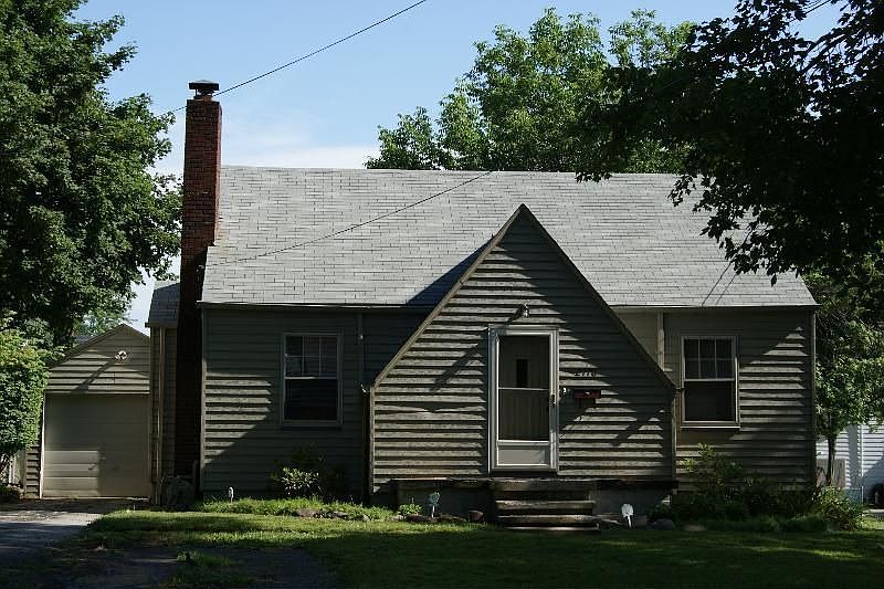 1st image of 2176 Renwick Dr