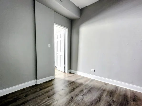 1415 E 75th St, Chicago, IL