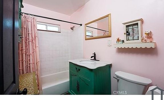 5th image of 626 W 98th St