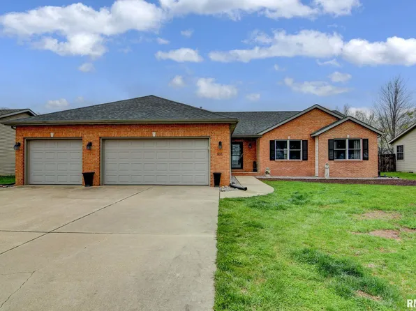 521 Willows Ave, Chatham, IL 62629