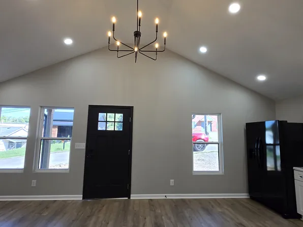 804 Martin St, Clarksville, TN 37040