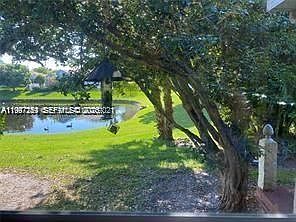 3rd image of 130 E Lee Rd