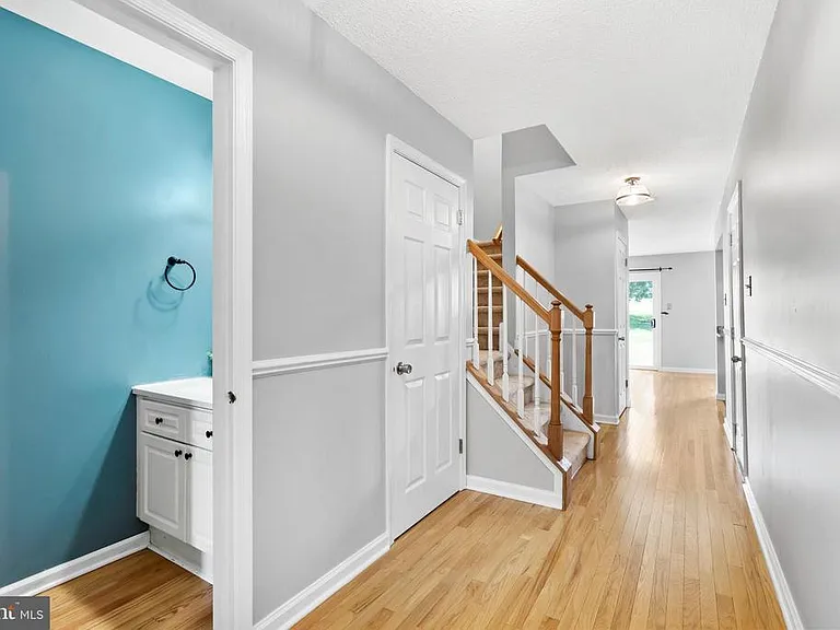4650 Louise Saint Claire Dr — Photo 2