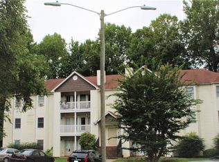 2330 W Vandalia Rd UNIT J, Greensboro, NC 27407