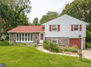 1210 Oliver Rd, Huntingdon Valley, PA 19006