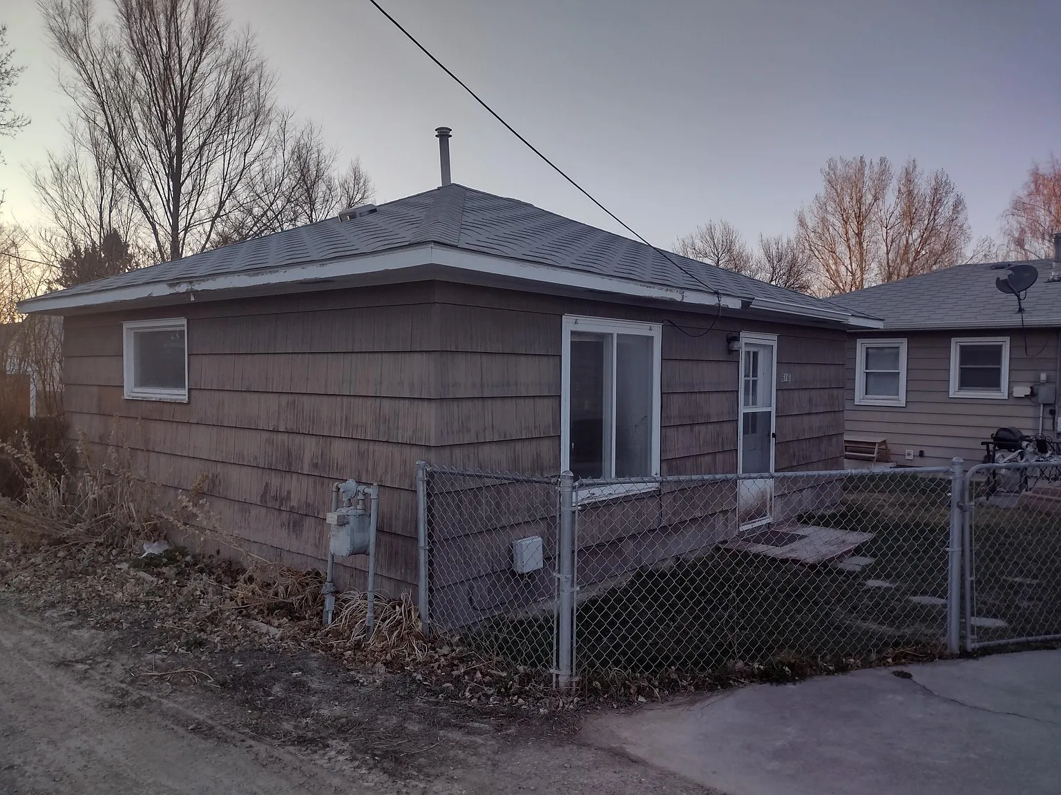 1/2 Park Ave, Worland — Photo 1