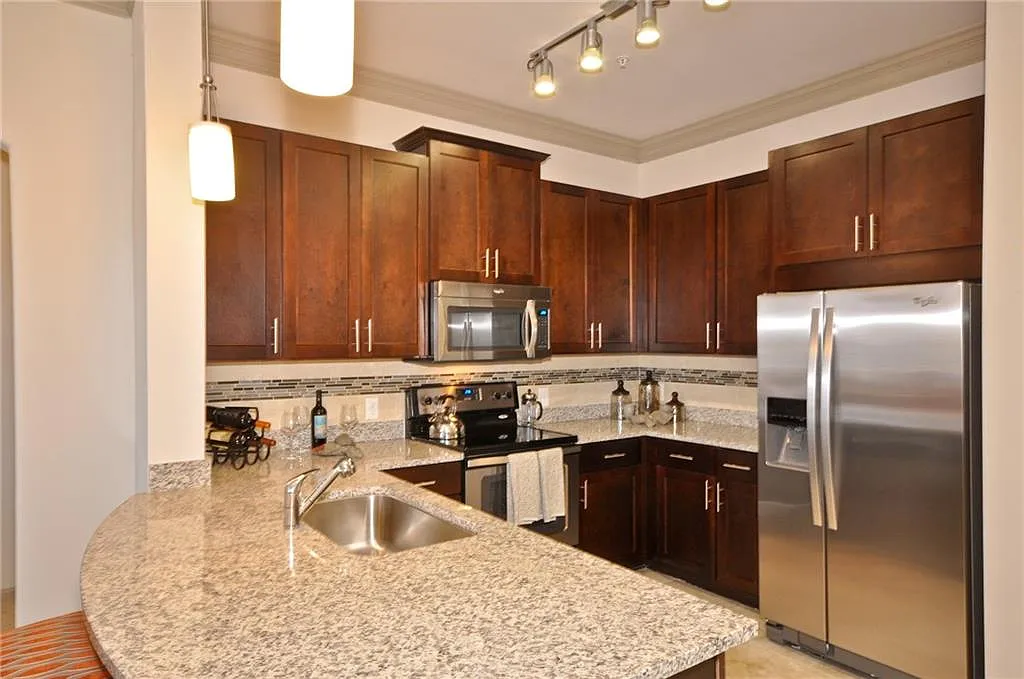 2 bed, 2.0 bath, 1143 sqft, $2,052 — Photo 3