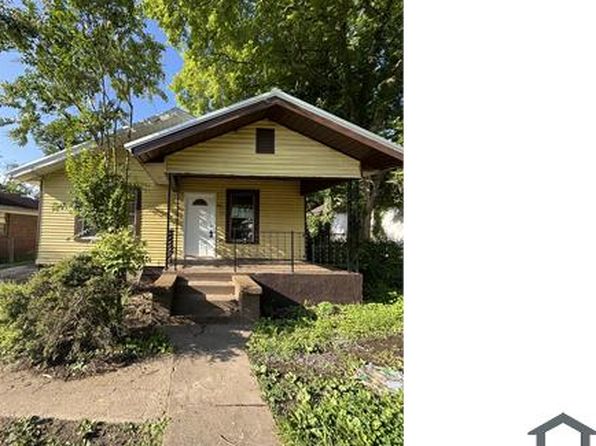 3049 Highland Dr