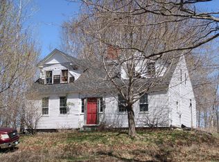 34 McKenney Rd, Readfield, ME 04355