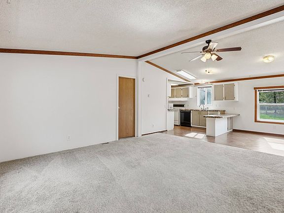 2nd image of 239 Ohana Rd