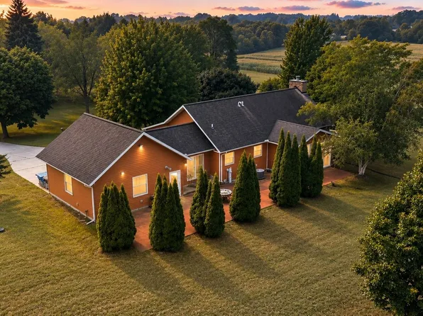 W2712 County Road J, Montello, WI 53949